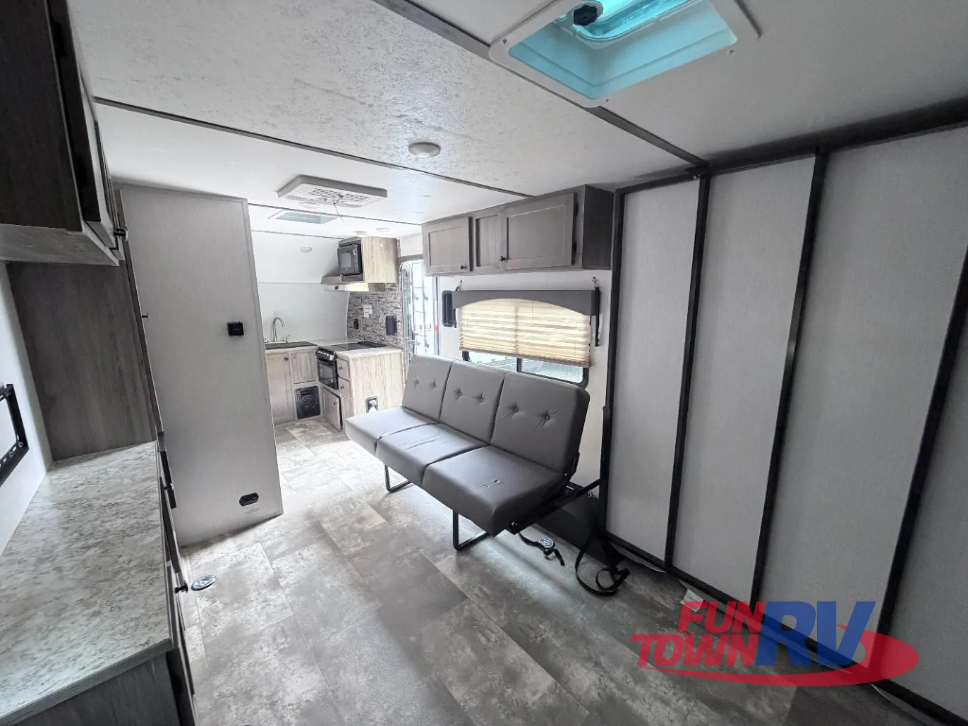 2023 Sunset Park RV Sun Lite 21TH - Photo 4