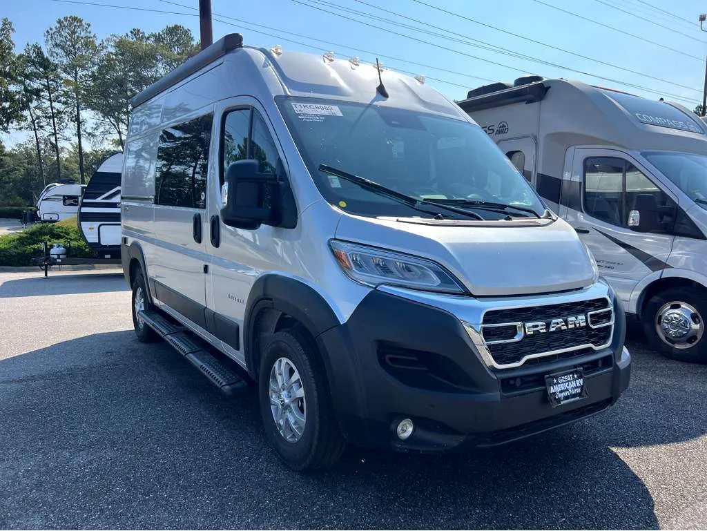 2026 Entegra Coach Arc 18C - Photo 2