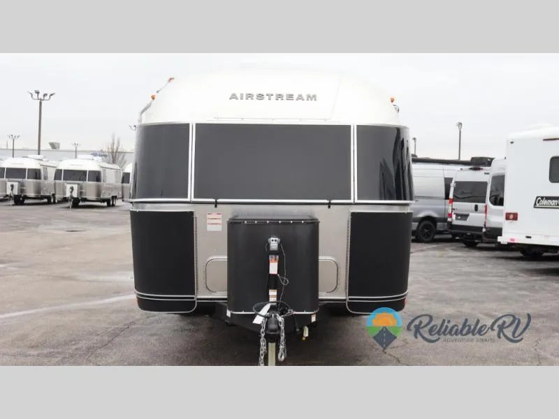2026 Airstream Flying Cloud 25FB - Photo 3