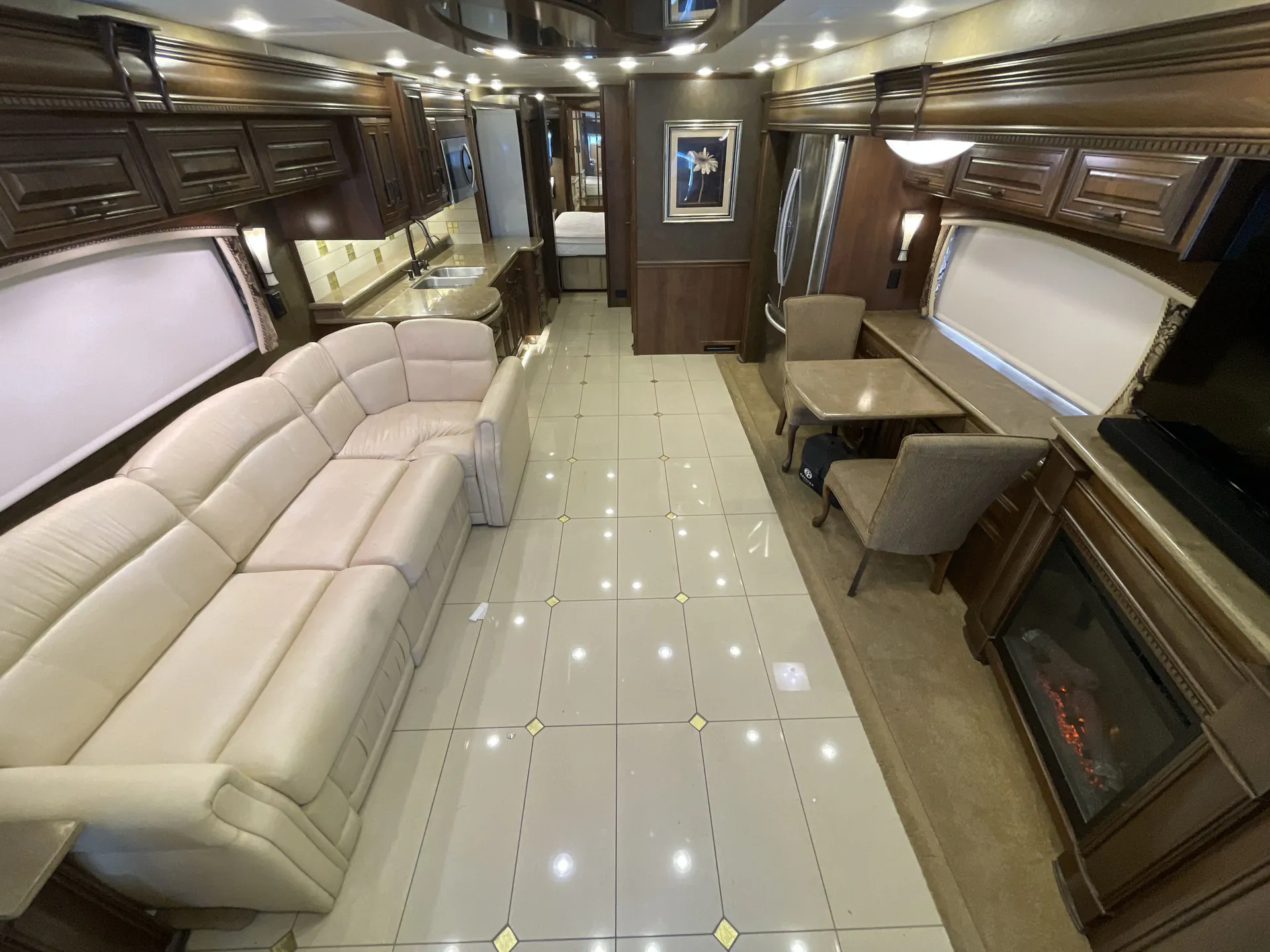 2015 Entegra Coach Aspire 44B — living area main