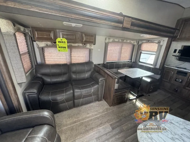 2017 Keystone RV Cougar Half-Ton Series 268RLSWE - Photo 4
