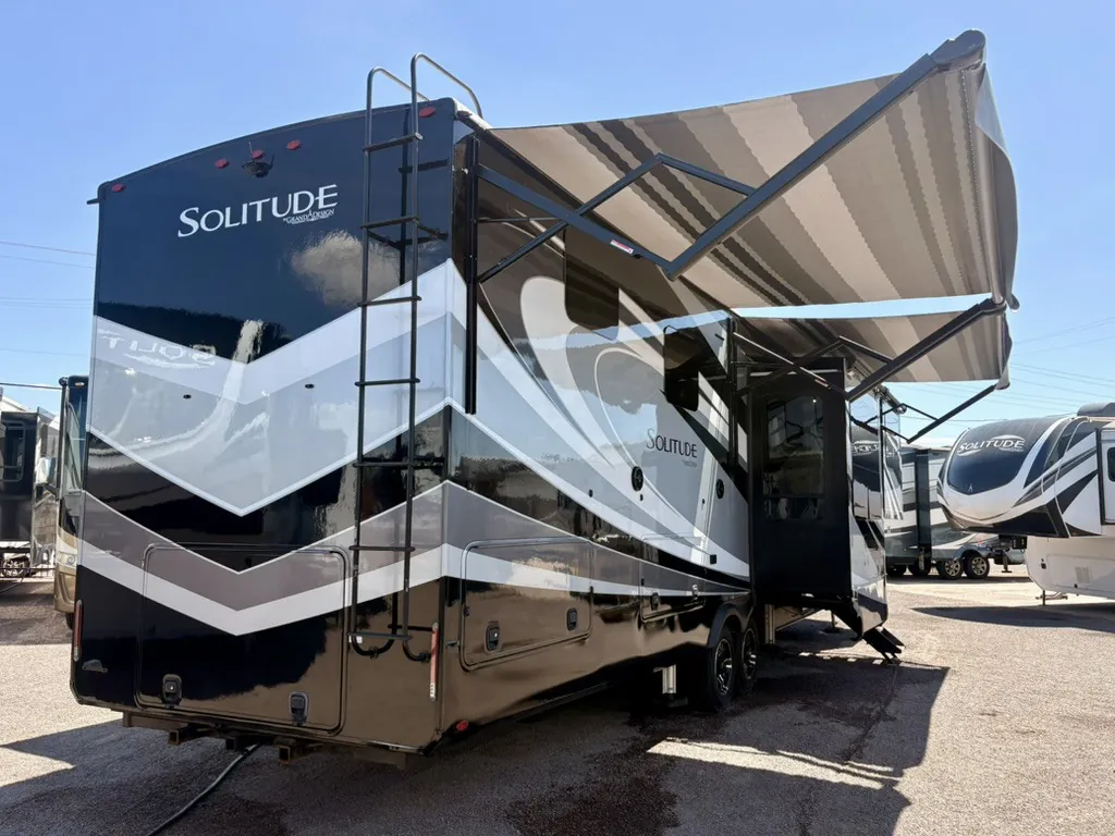 2021 Grand Design Solitude 380FL-R - Photo 4