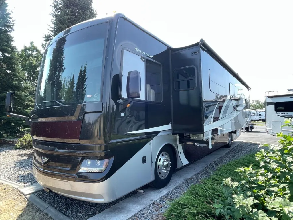 2018 Fleetwood Pace Arrow LXE 38K, Photos photo 5