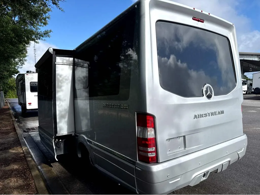2023 Airstream Atlas Atlas - Photo 3