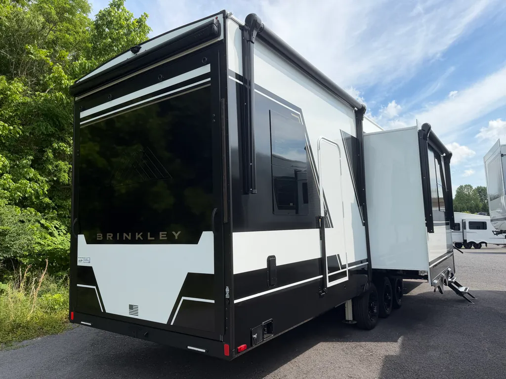 2026 Brinkley Model G 3520, Photos photo 4