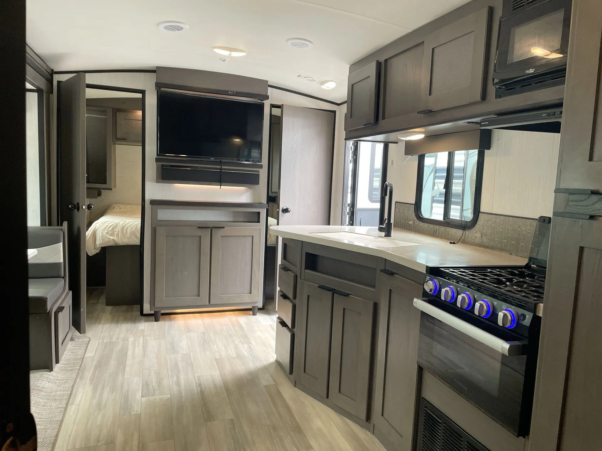 2022 Cruiser RV Embrace EL252 — living area main