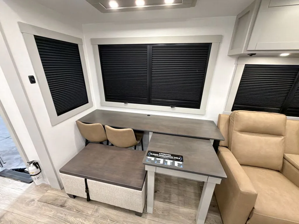 2026 Brinkley Model Z 3600, Photos photo 24