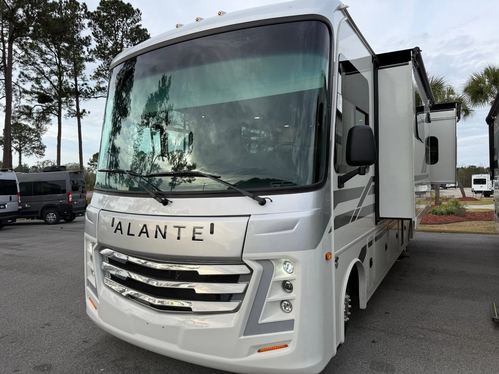 2026 Jayco Alante 27A - Photo 3