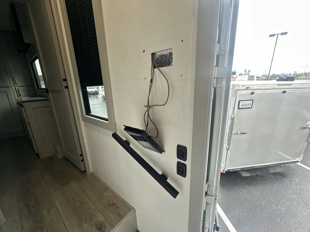 2024 Brinkley Model G 4000, Photos photo 15