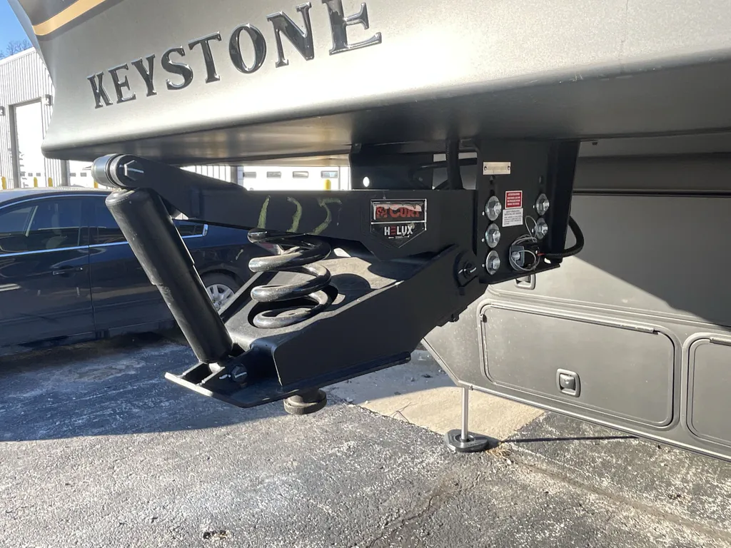 2026 Keystone Raptor 441, Photos photo 8