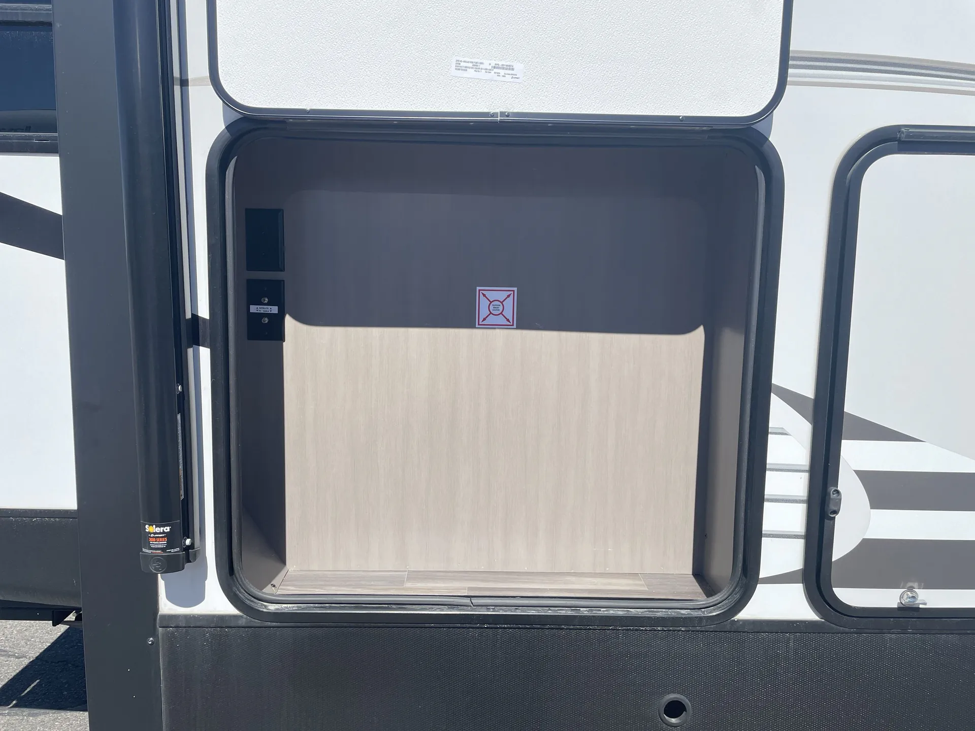 2024 Starcraft GSL 275RLS — living area main