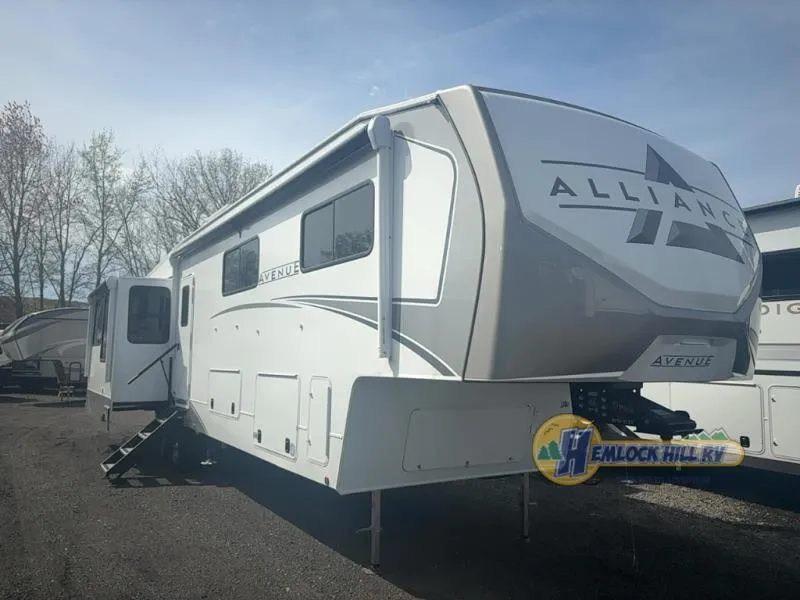 2026 Alliance RV Avenue 39MBR - Photo 2