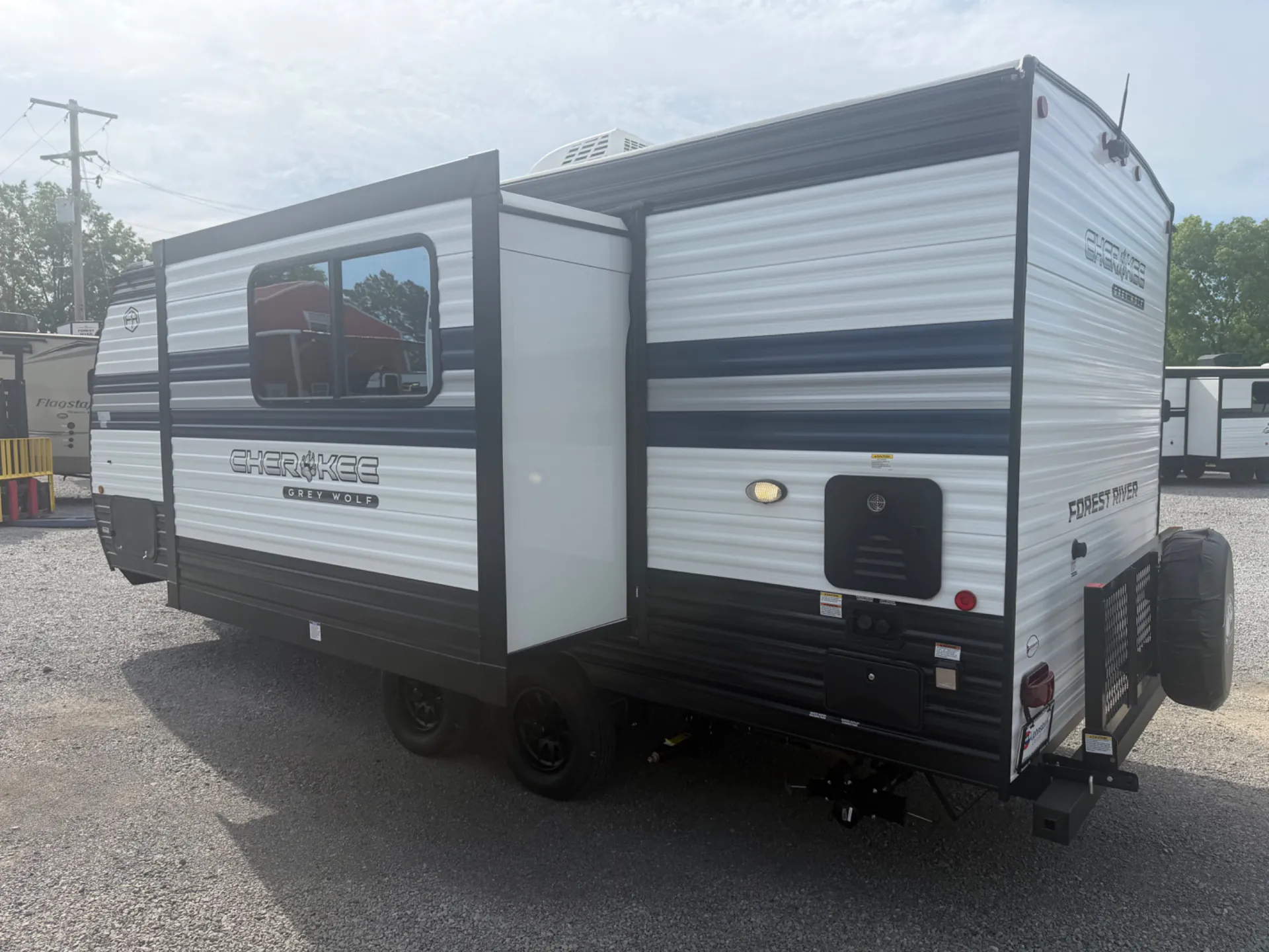 2027 Forest River Cherokee Grey Wolf 21AB — Photo 7