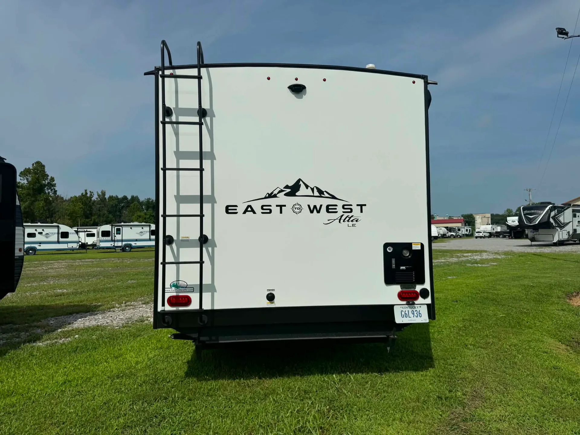 2023 East to West Alta 1600MRB - Photo 3