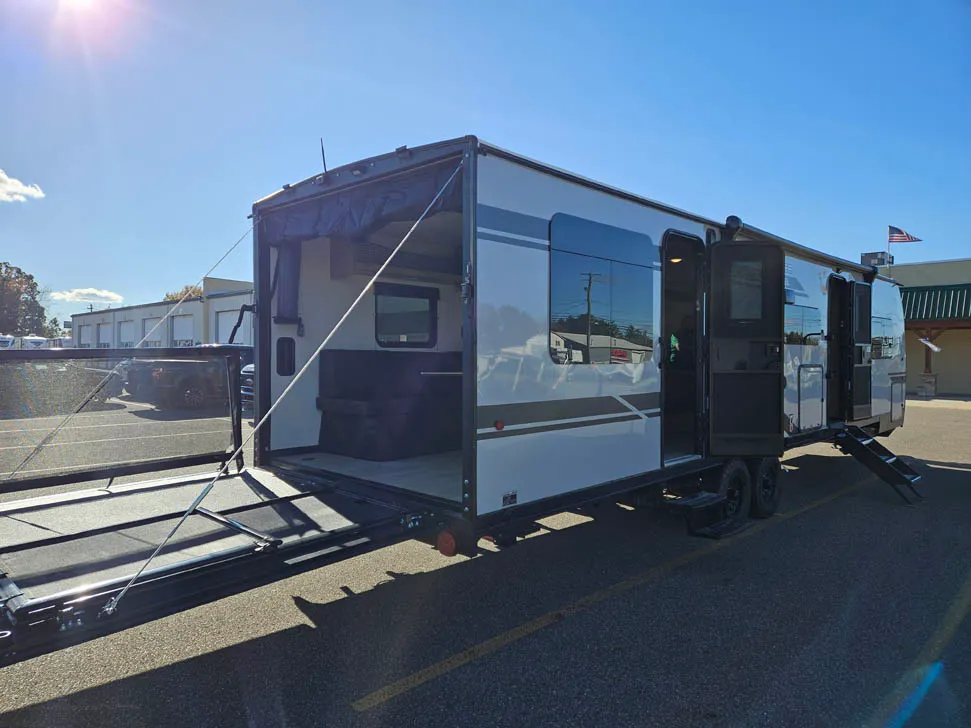 2026 Forest River Cherokee Grey Wolf 28RRT - Photo 2