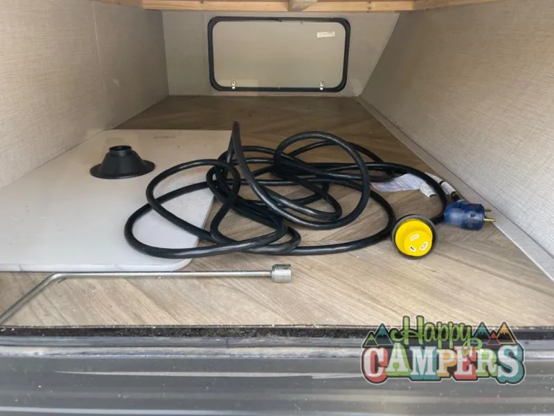 2022 Forest River Ozark 1800QS - Photo 4