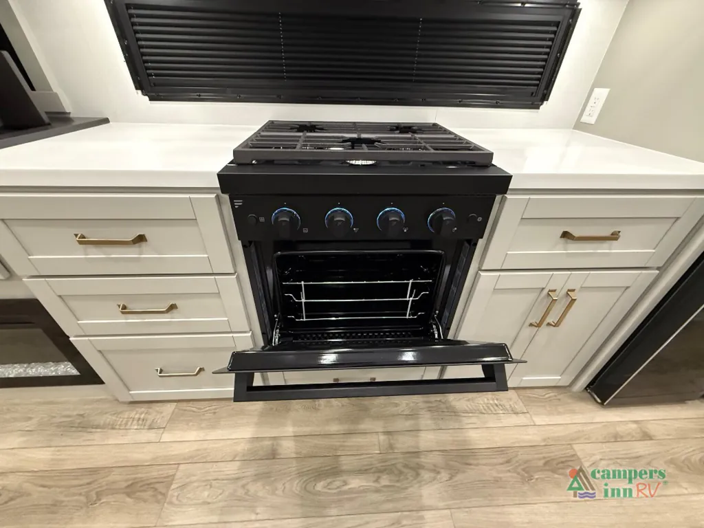 2026 Brinkley Model Z 3600, Photos photo 11