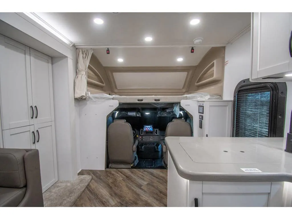 2026 Entegra Coach Accolade 37K, Photos photo 3