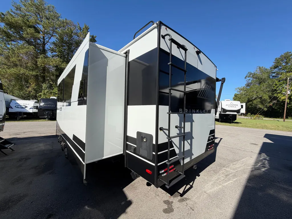 2026 Brinkley Model I 235, Photos photo 4