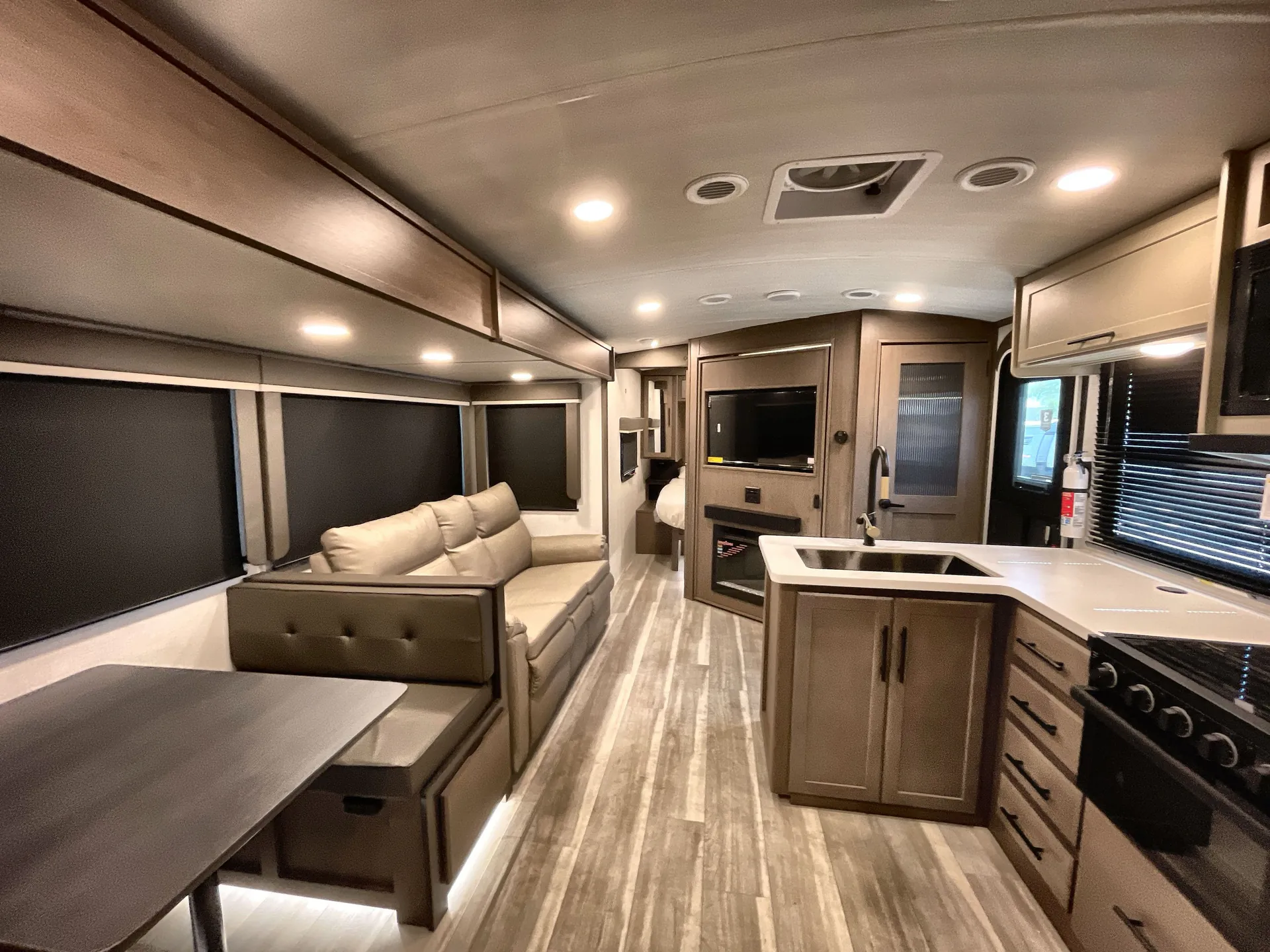 2026 Keystone Cougar Western 28BHWE dealer photo 3 from Camping World