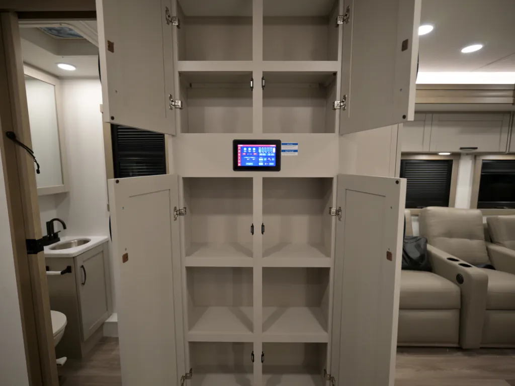 2027 Entegra Coach Vision XL 36C, Photos photo 25