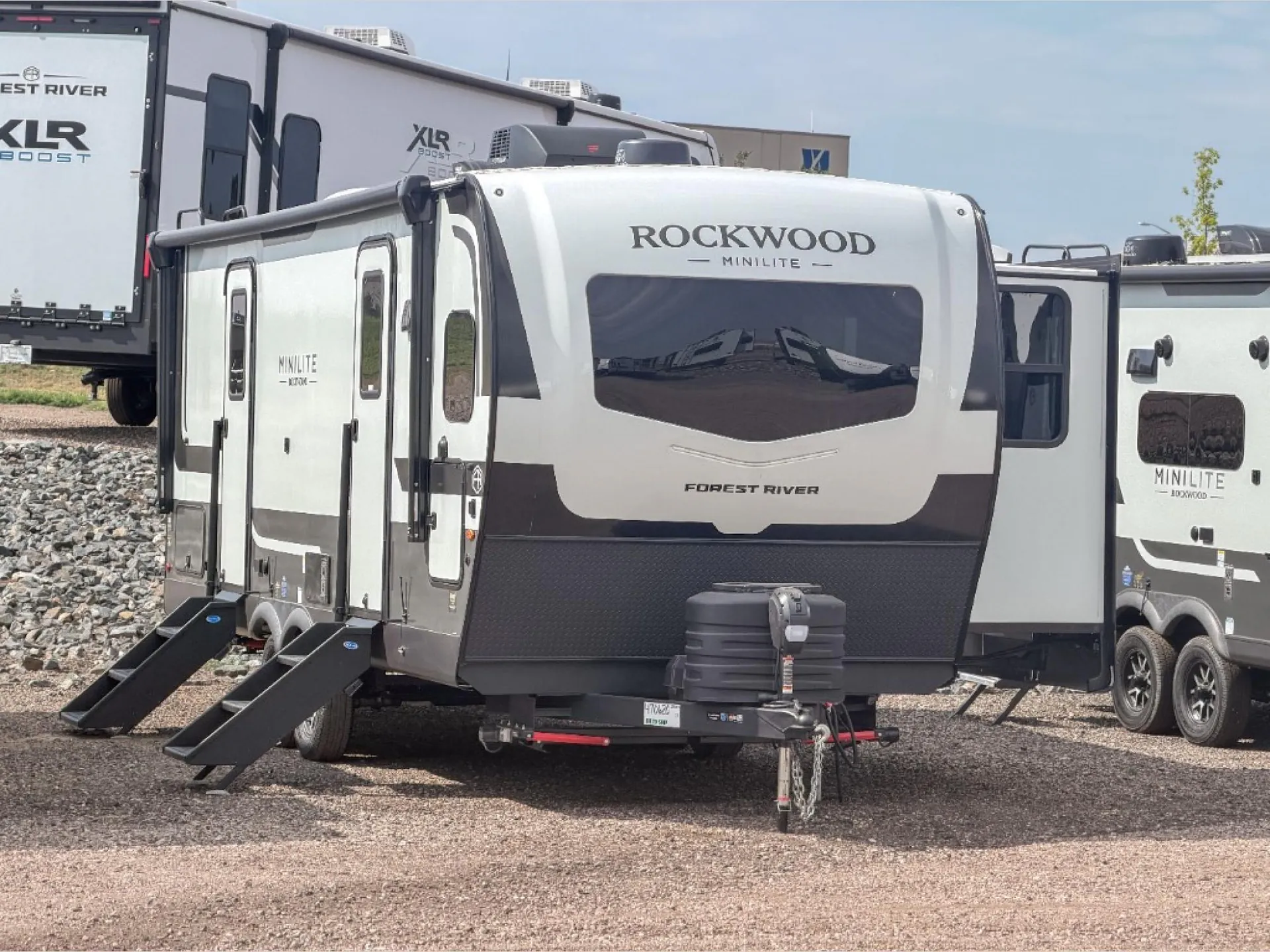 2027 Forest River Rockwood Mini Lite 2506FK