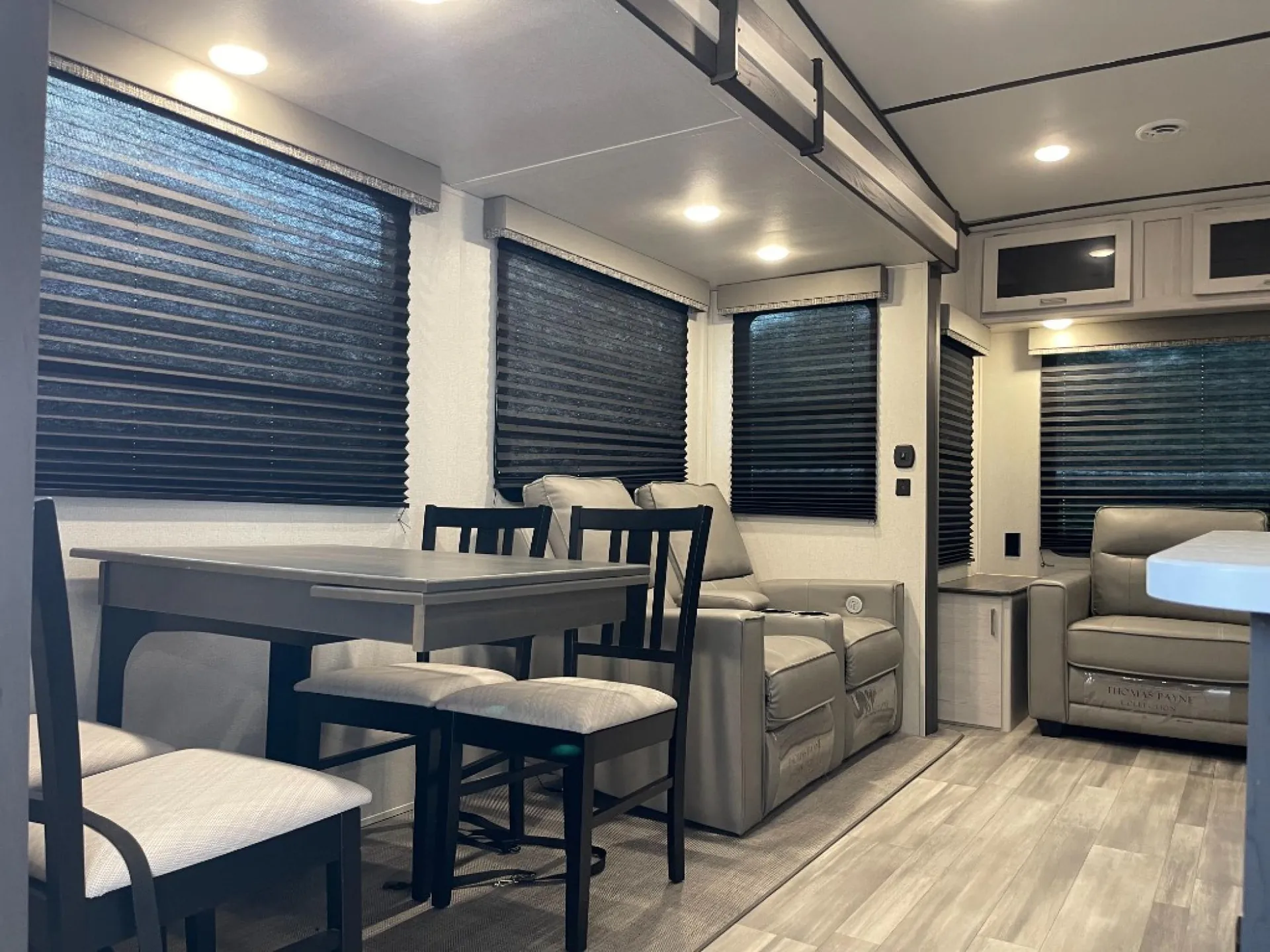 2022 Keystone Sprinter 30RL - Photo 4