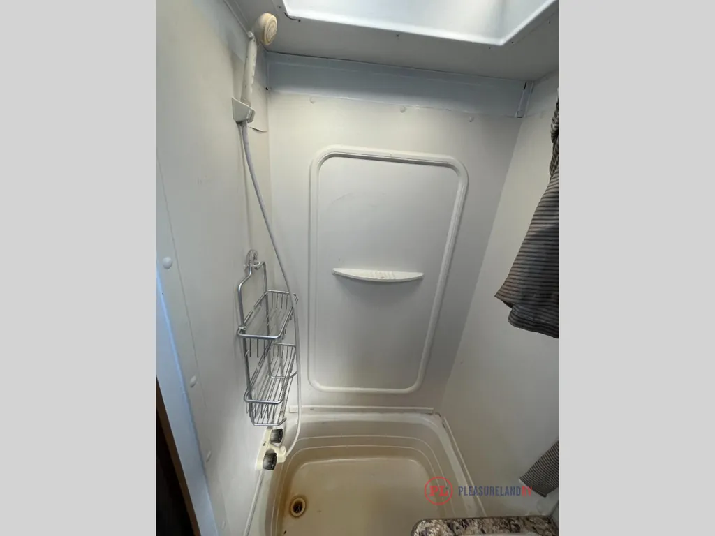 2015 Gulf Stream RV Innsbruck 30FRK, Photos photo 14