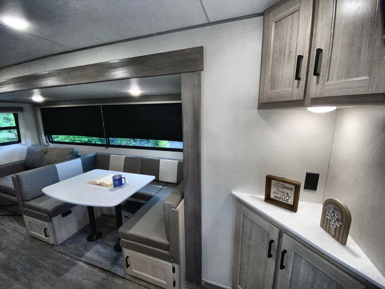 2026 Forest River Aurora 27DBH — Photo 6