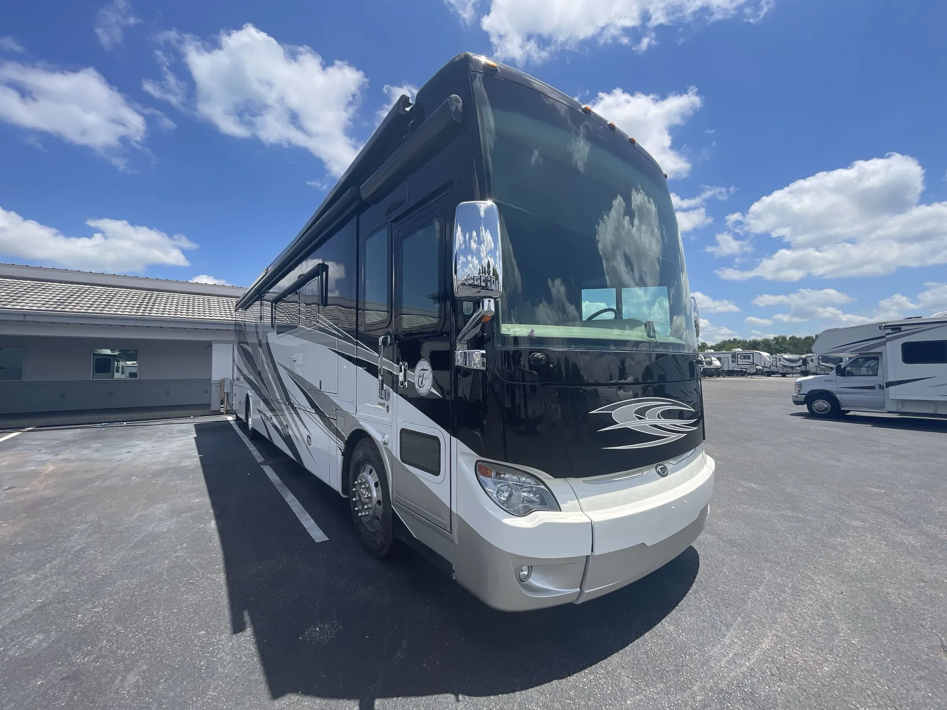 2015 Tiffin Allegro Bus 40 SP - Photo 2