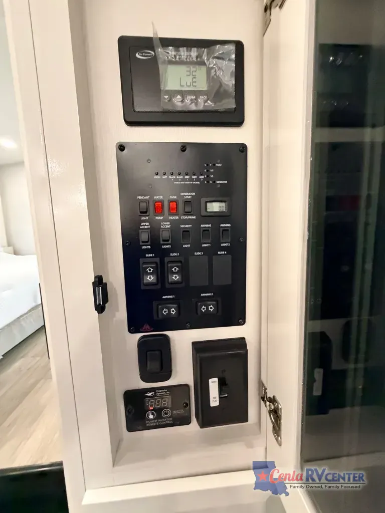 2027 Jayco PINNACLE 36FBTS, Photos photo 14