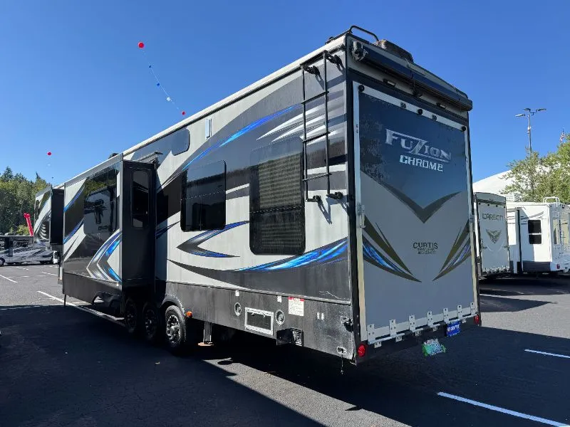 2017 Keystone Fuzion 414 - Photo 2