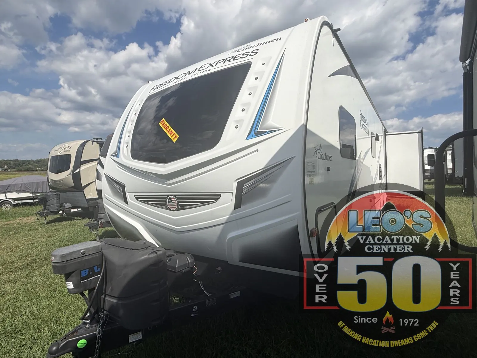 2021 Coachmen Freedom Express Ultra Lite 326BHDS - Photo 3