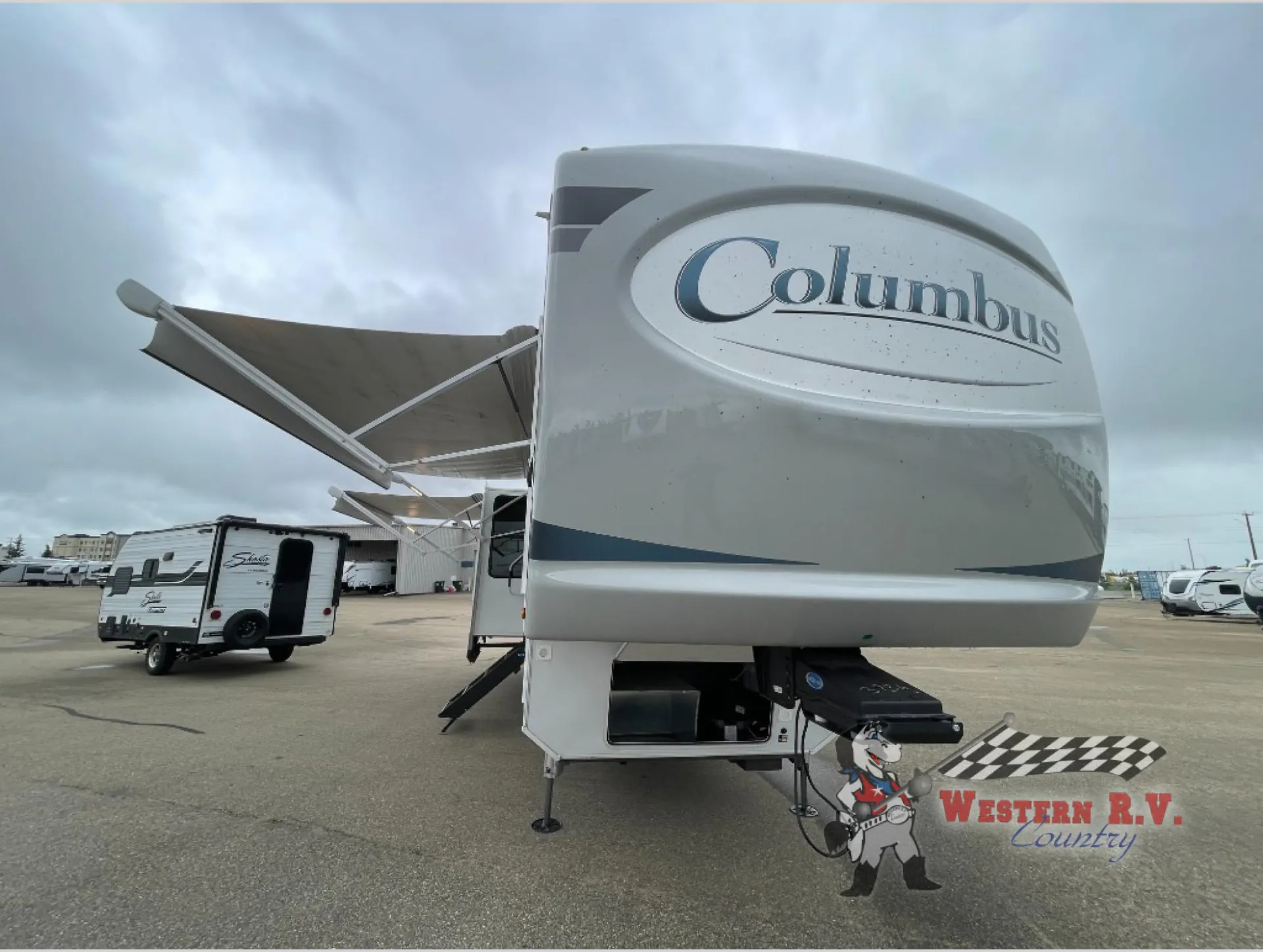2023 Palomino Columbus 375BH - Photo 2