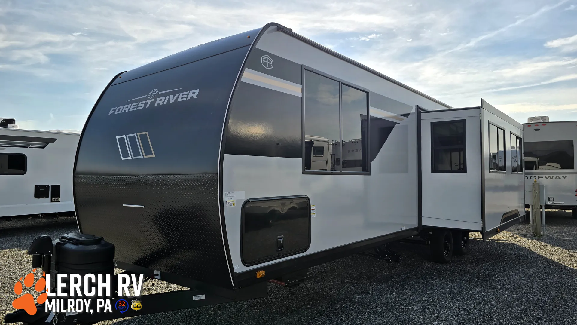 2027 Forest River Vibe 2900KB - Photo 3