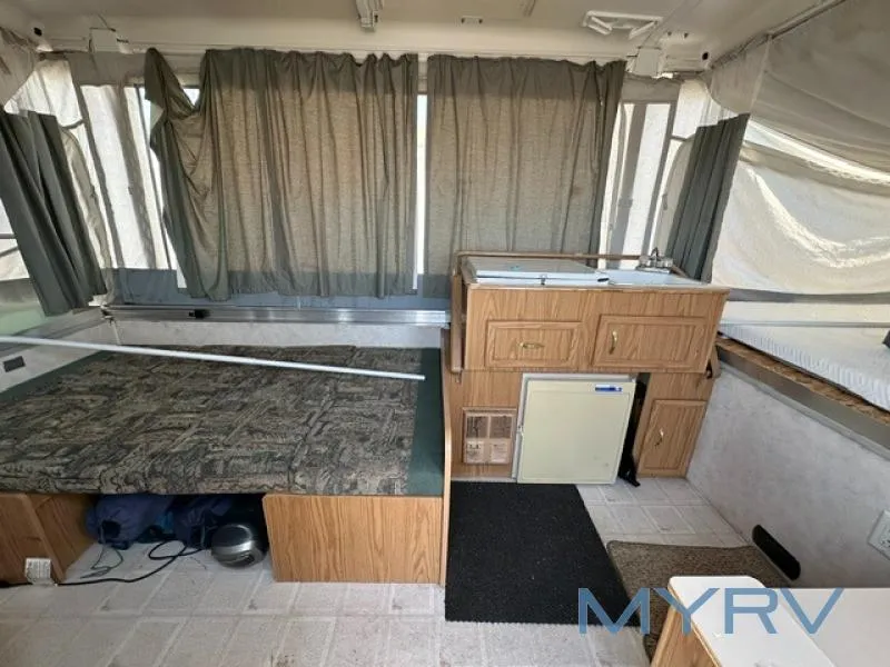1999 Fleetwood RV FLEETWOOD Used    SANTA FE - Photo 2