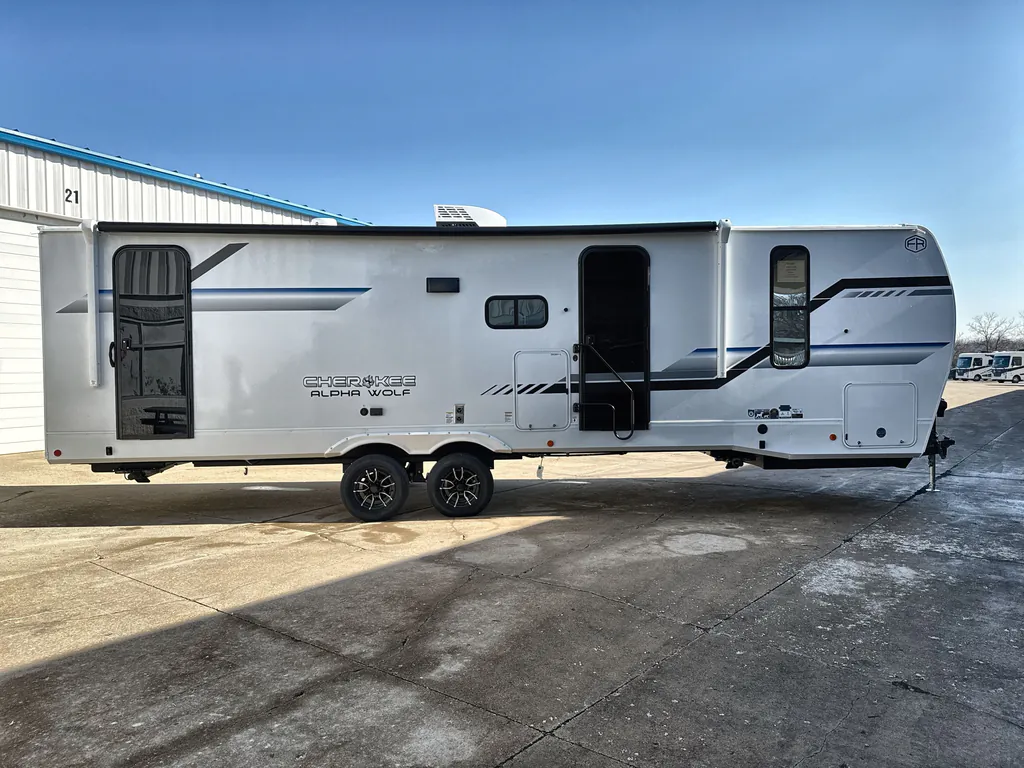 2026 Forest River Alpha Wolf 26DBH, Photos photo 5