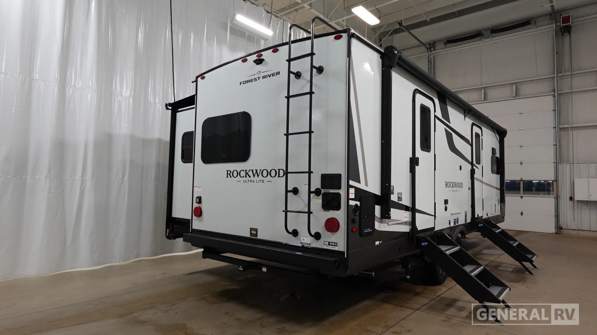 2027 Forest River Rockwood Ultra Lite 2608BS — Photo 7