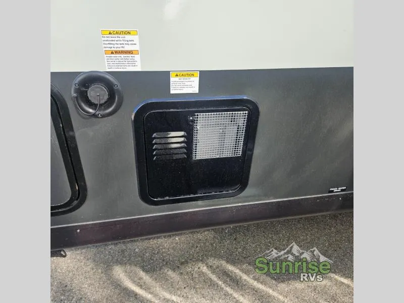 2026 Forest River Rockwood Mini Lite 2109S - Photo 3