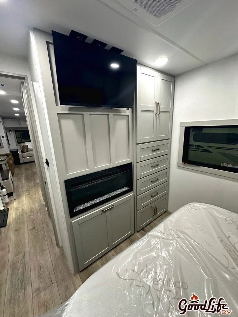 2026 Brinkley Model Z 297, Photos photo 78