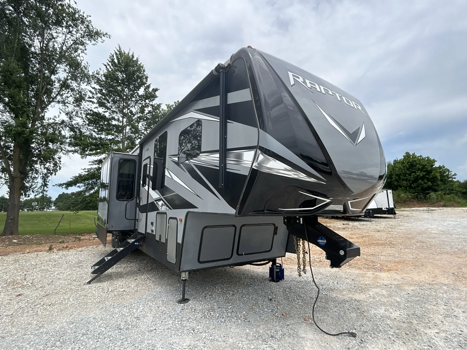 2020 Keystone Raptor 415 - Photo 2