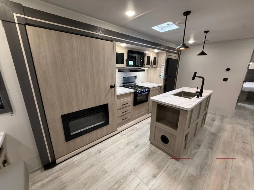 2027 East to West Della Terra 272RL, Photos photo 38