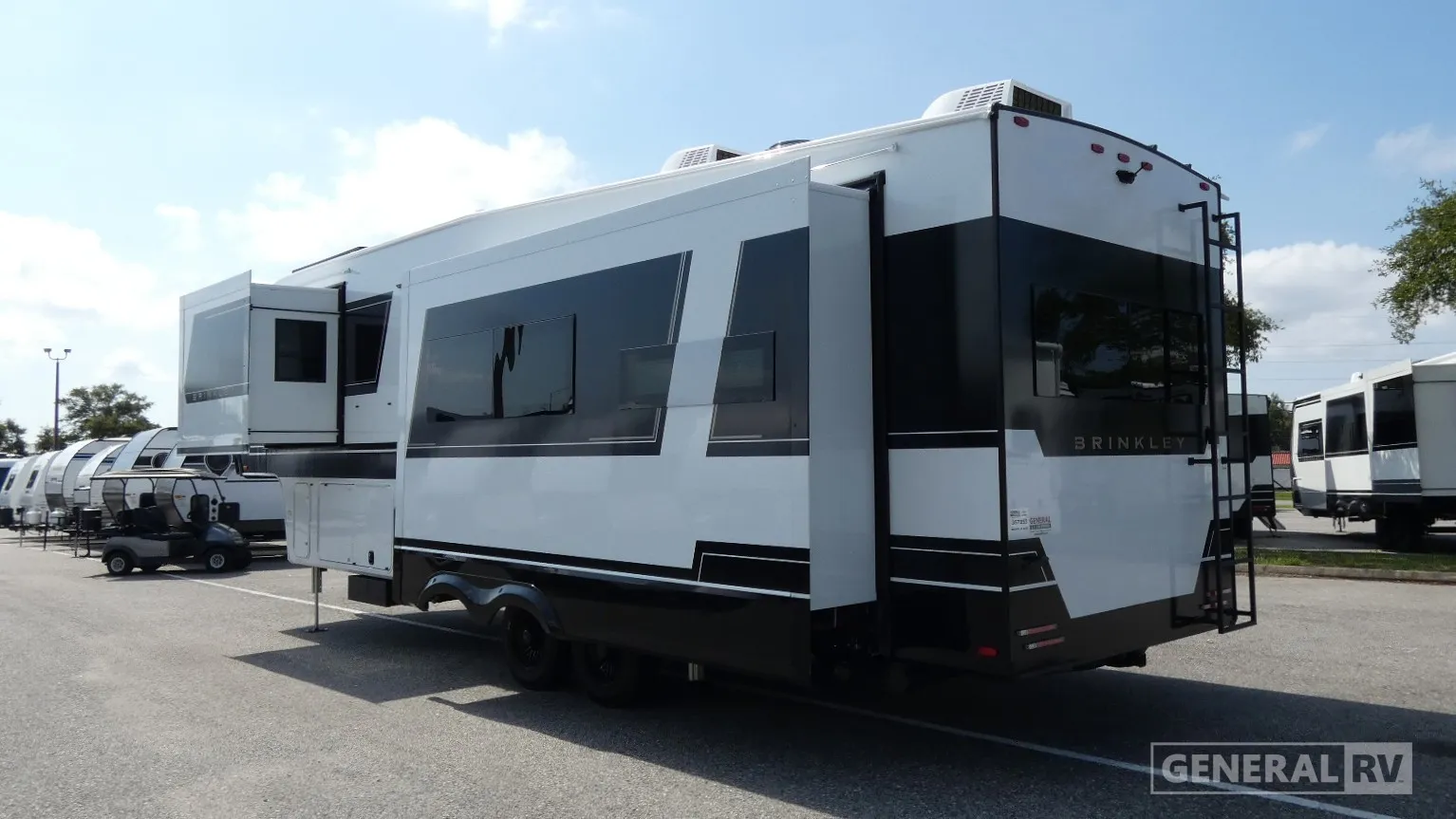 2027 Brinkley Model Z 3200 - Photo 4