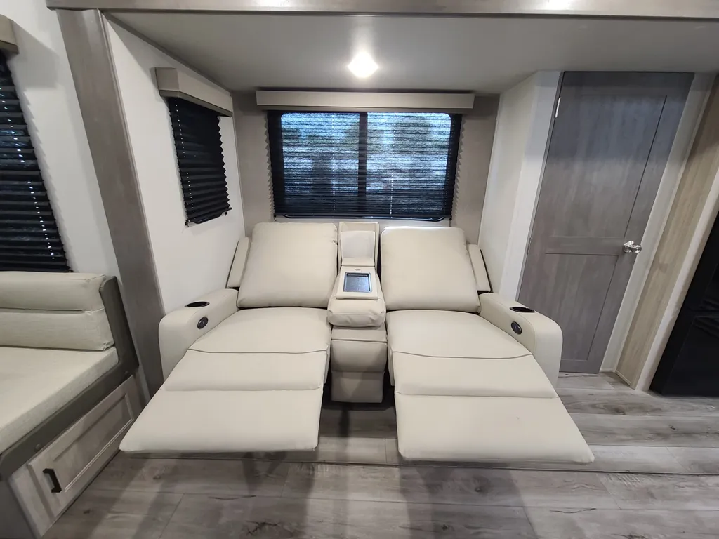 2026 Coachmen Catalina Legacy Edition 283RNR, Photos photo 31