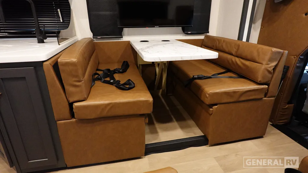2027 NeXus RV Maximus 32MX, Photos photo 16