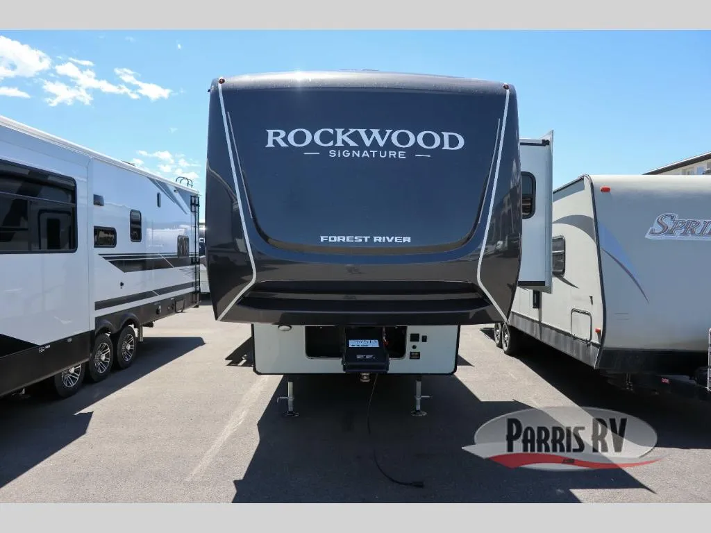 2027 Forest River Rockwood Signature 361RL - Photo 4