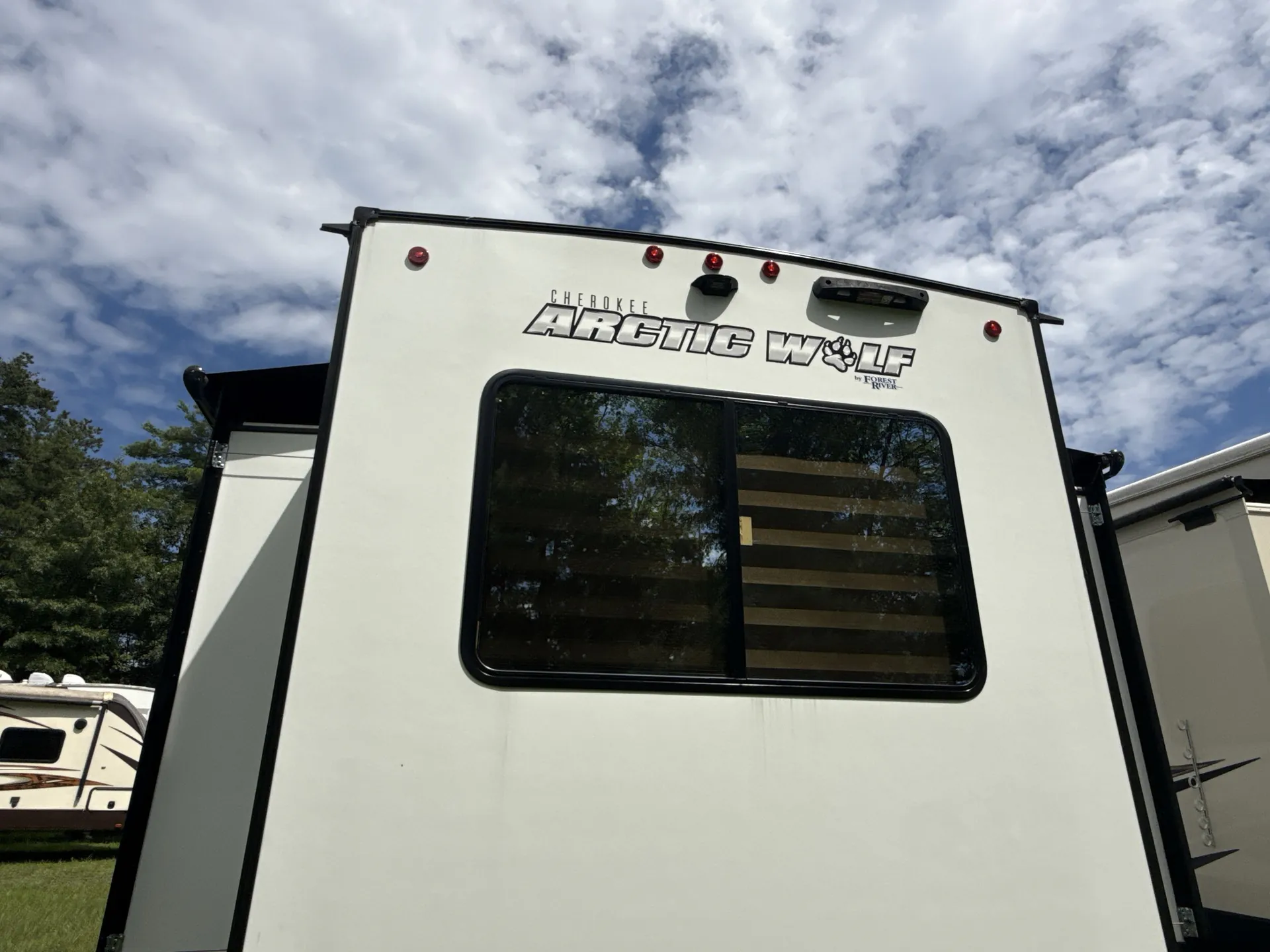 2024 Forest River Arctic Wolf 27SGS — living area main