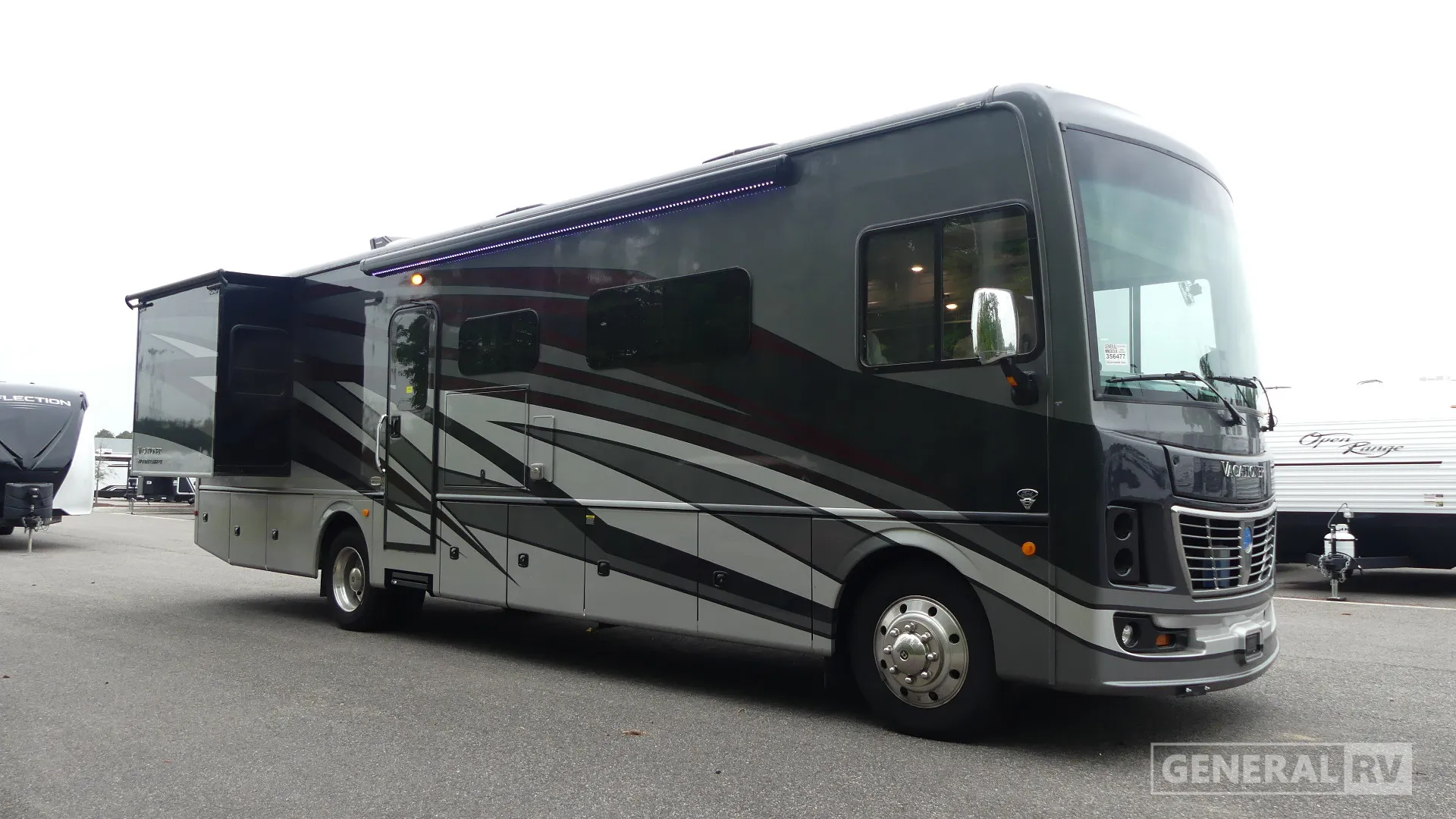 2024 Holiday Rambler Vacationer 35GL - Photo 2
