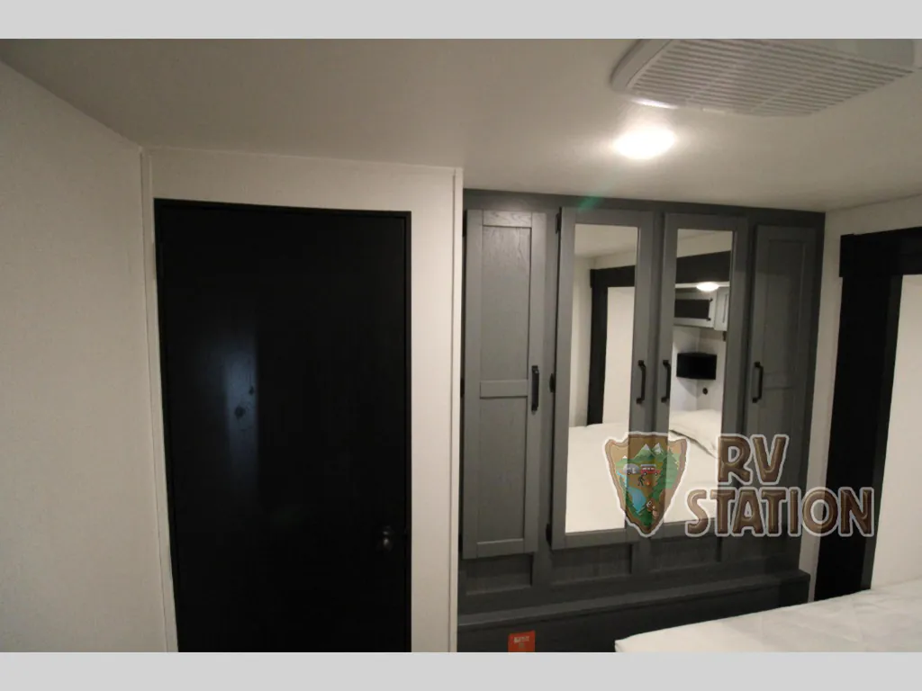2027 Forest River Puma 32BHQS, Photos photo 45