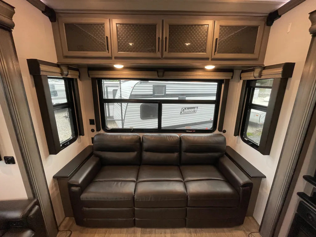2022 Keystone Montana 3231CK, Photos photo 10